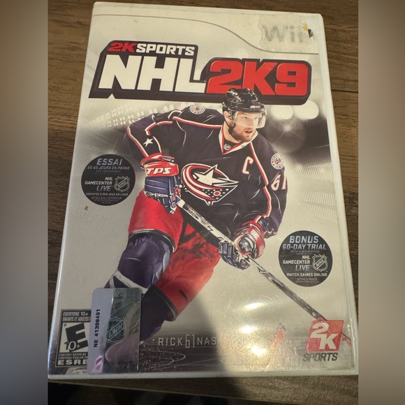 NHL 2K9 - Nintendo Wii - Picture 1 of 3